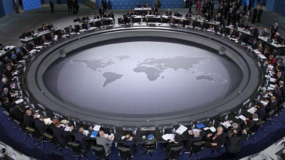 El consejo reunido por alguna cosa