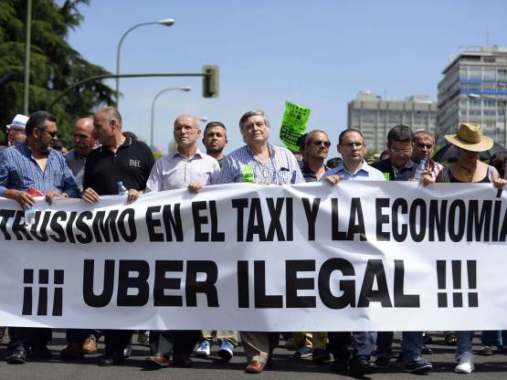 Los taxistas en pie de guerra contra Uber